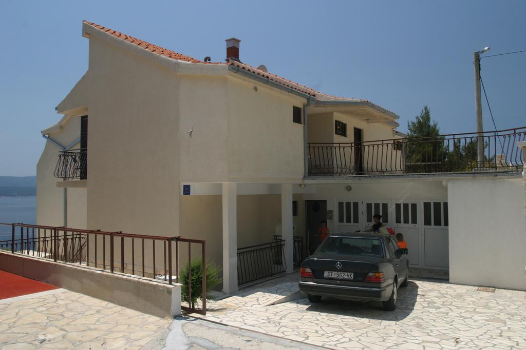Apartments Edita & Robert Lokva Rogoznica Exterior photo